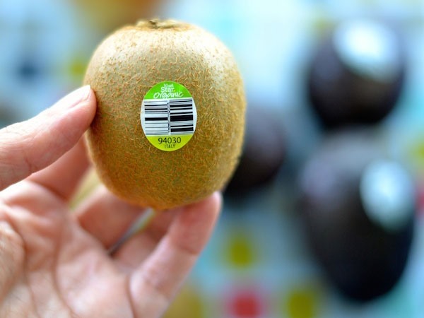 Mã code trên trái cây: Sự thật đáng sợ?