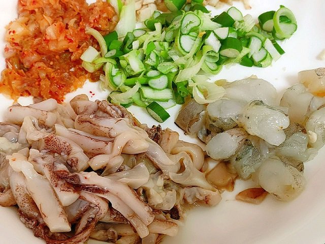 banh kim chi hai san: nhanh  nhu fastfood, ngon nhu nha hang - 1