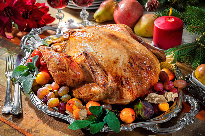 Cách làm gà tây đút lò cho bữa tiệc Giáng sinh ấm áp!