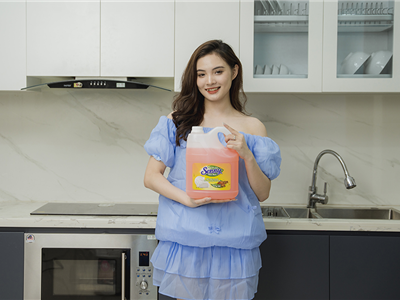 Người Nội Trợ Tinh Tế Chọn Senny – Nước Rửa Chén Hương Quế Tự Nhiên 